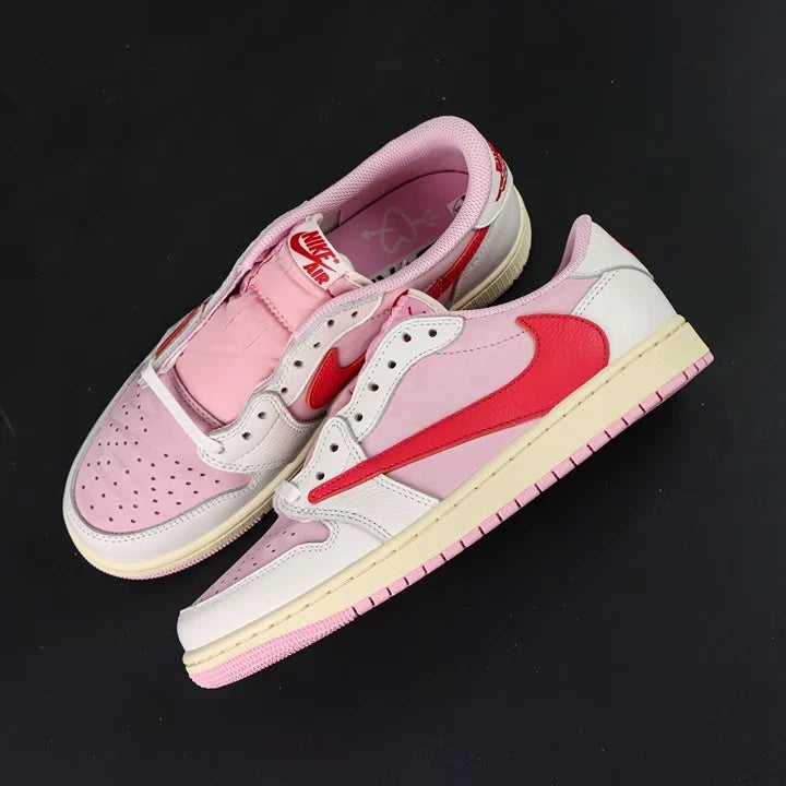 AJ1 TRAVIS SCOTT
